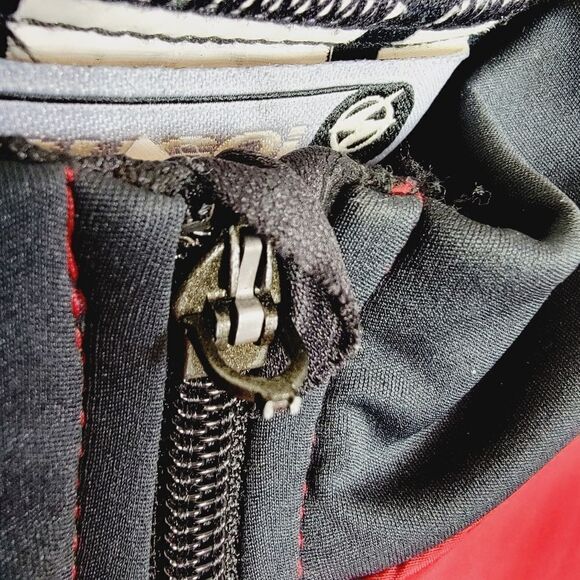 Sugoi Scotchlite Cycling Bike Jacket Red Black LRG - Picture 10 of 11